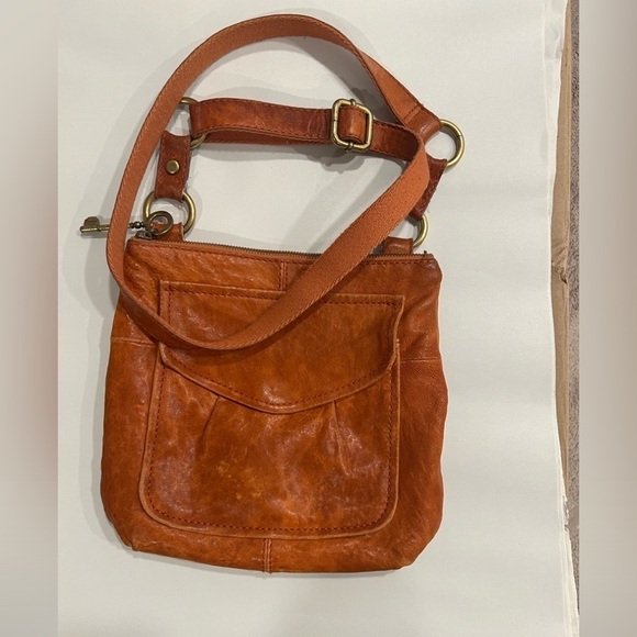 Leather Fossil crossbody purse - Picture 1 of 14